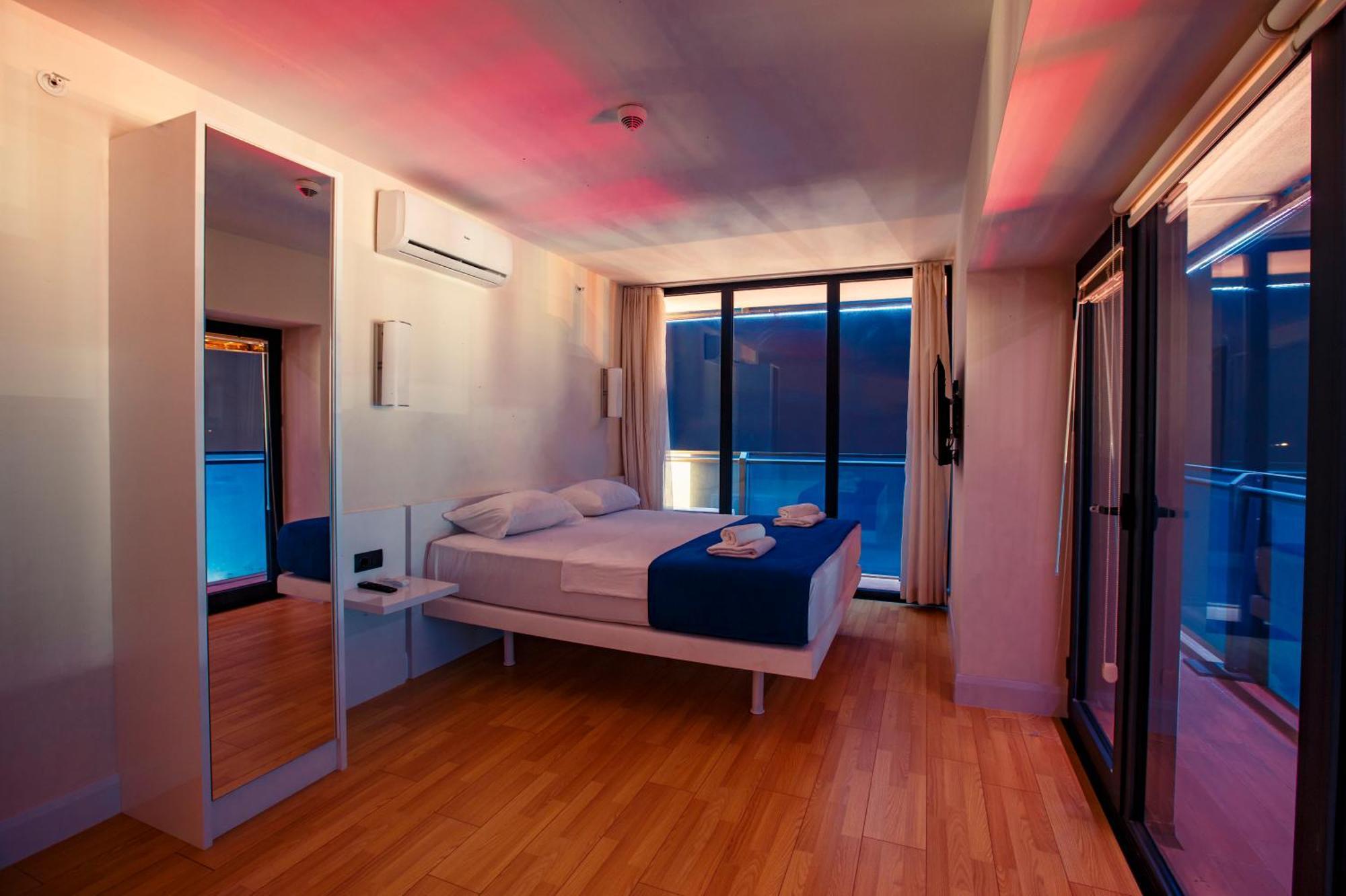 Panorama Orbi Beach Resort Center Suite Batumi Luaran gambar