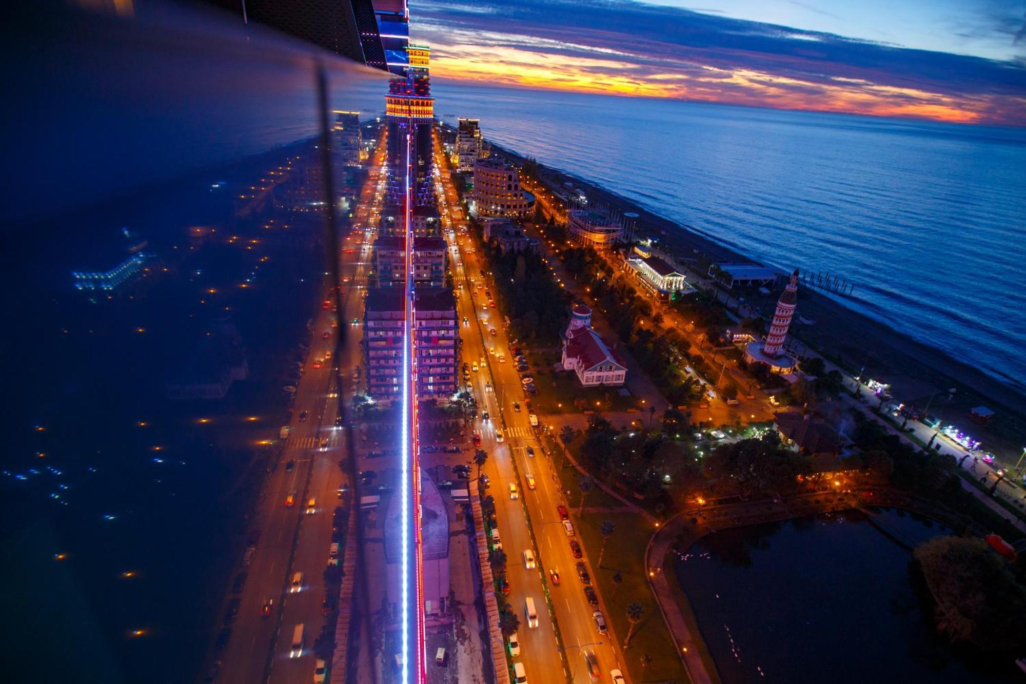 Panorama Orbi Beach Resort Center Suite Batumi Luaran gambar