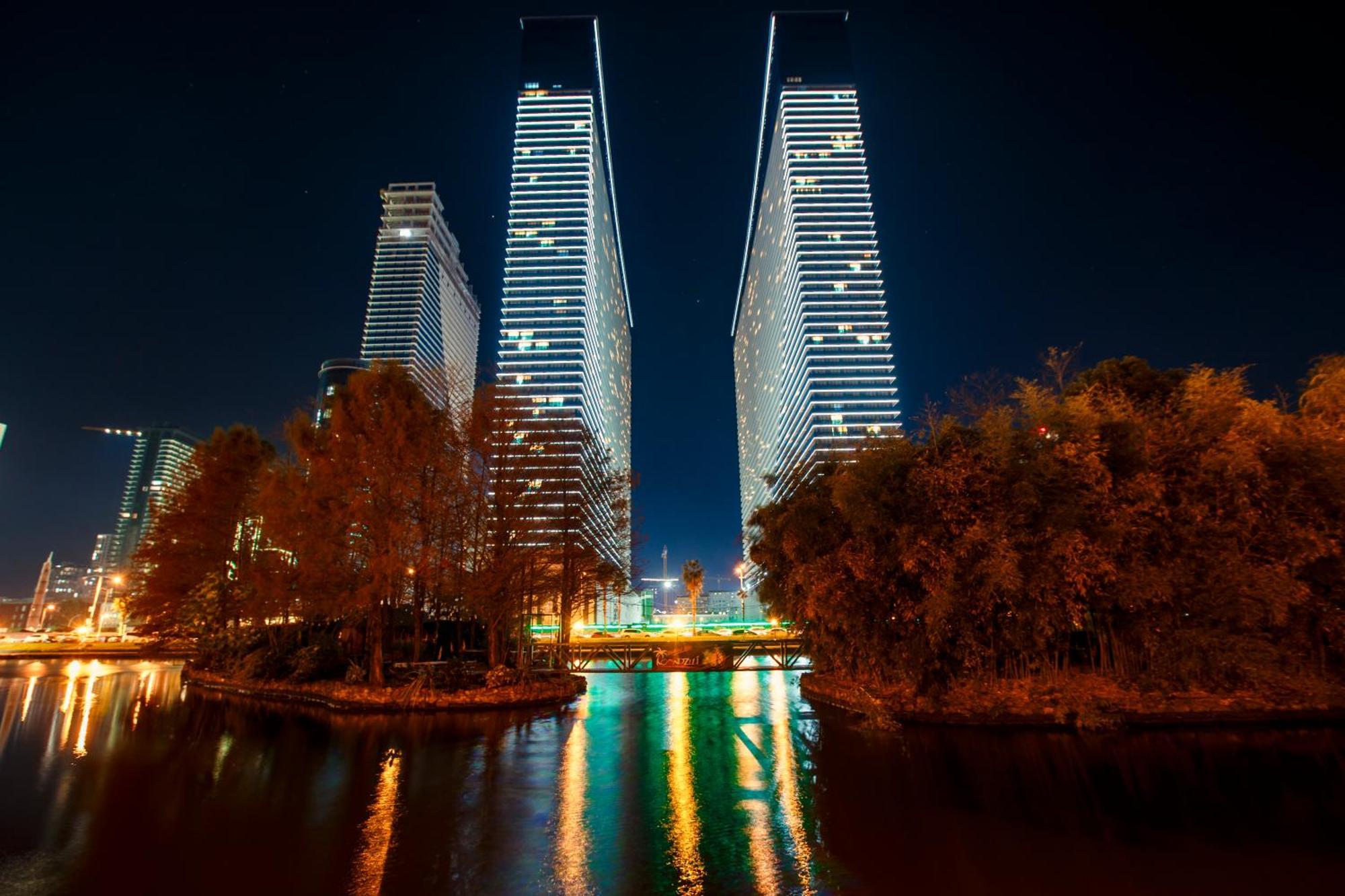Panorama Orbi Beach Resort Center Suite Batumi Luaran gambar