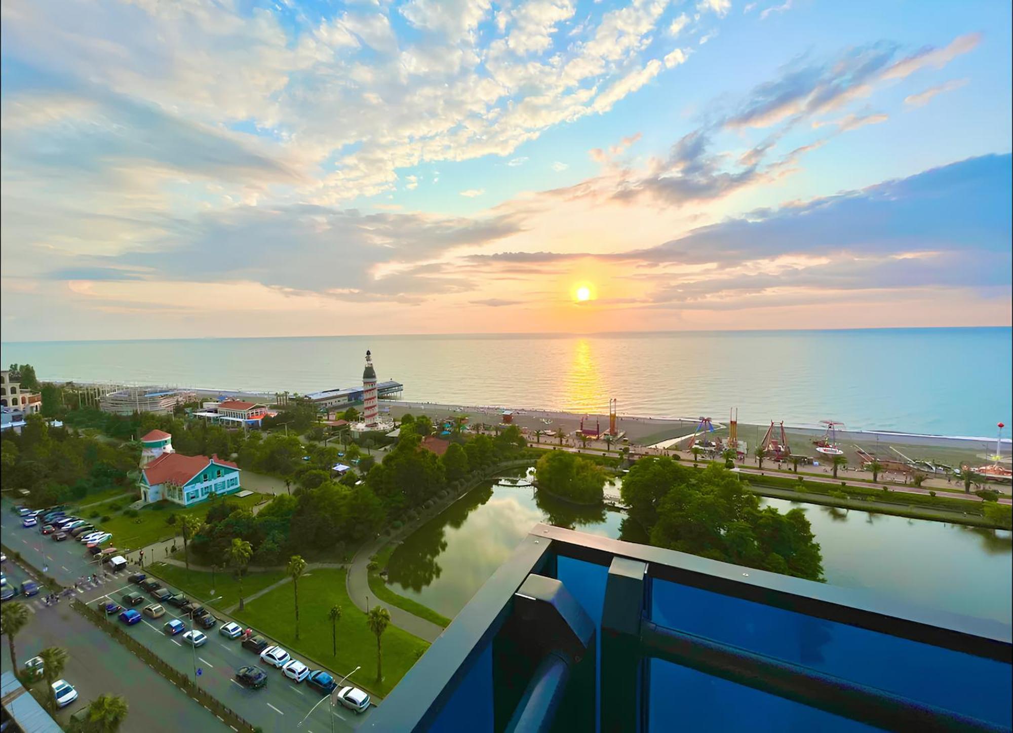 Panorama Orbi Beach Resort Center Suite Batumi Luaran gambar